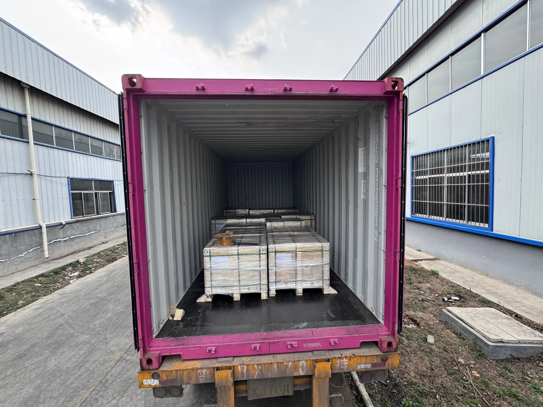 Export crates inside the container